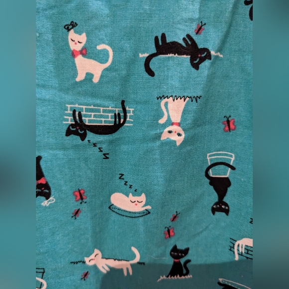 Cat Dress - Picture 4 of 5